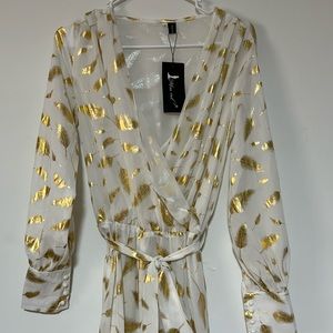 Miss Ord NWT Metallic gold Feather Split Thigh sheer Maxi Dress. Sz Small